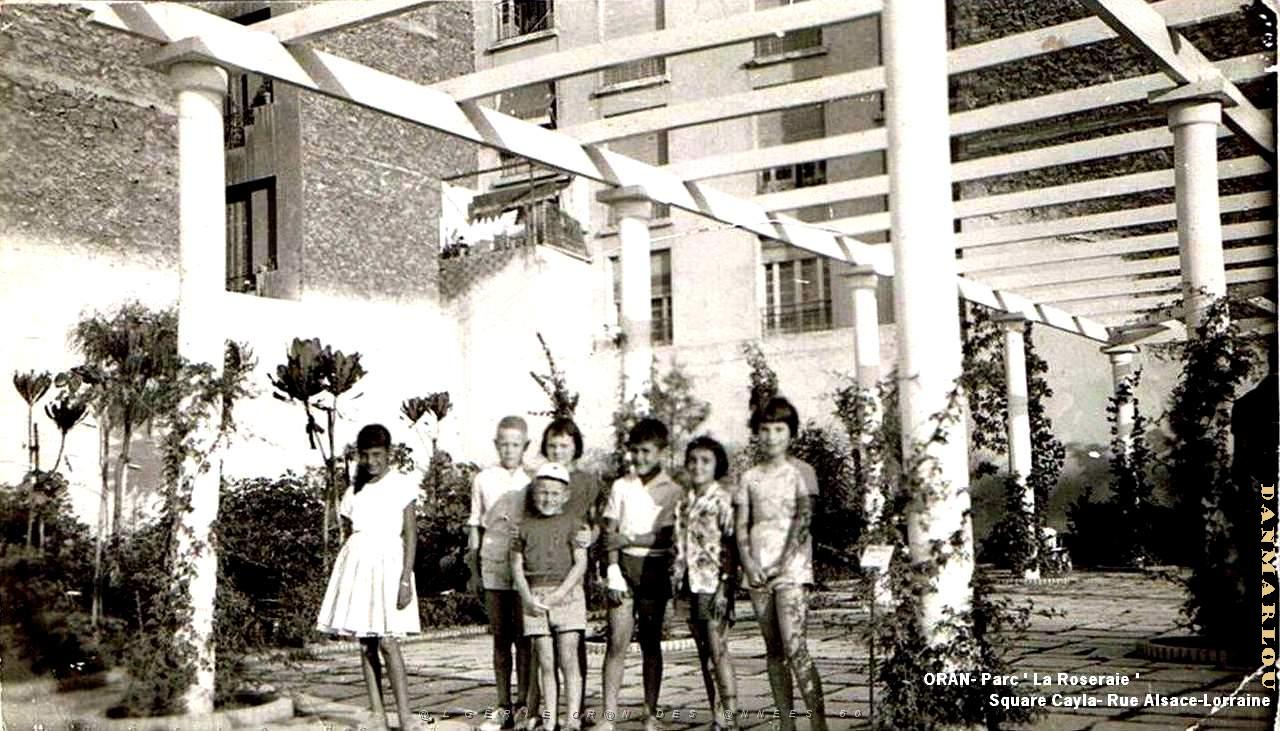 Oran - Square Cayla - Roseraie.jpg